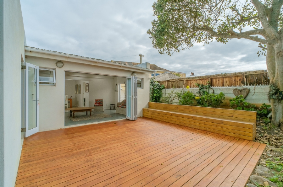 2 Bedroom Property for Sale in Kommetjie Western Cape